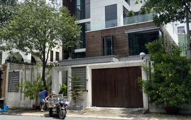 Nhà Sân Vườn Quận 6 - HCM