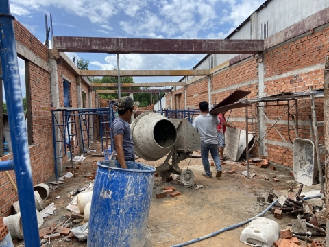 Nhà Gác Lửng, Cổng Xanh - Bình Dương